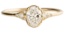 Load image into Gallery viewer, Oval Diamond Ring
