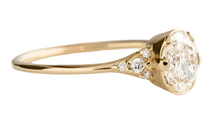 Load image into Gallery viewer, Oval Diamond Ring