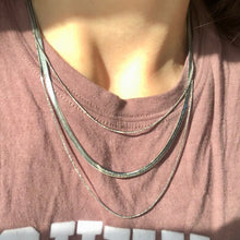 Load image into Gallery viewer, Trendy 18k gold plated stainless steel jewelry for any occasion Durable 18k gold plated stainless steel jewelry for everyday wear Minimalist 18k gold plated stainless steel jewelry Classic 18k gold plated stainless steel jewelry design Chic 18k gold plated stainless steel jewelry for fashion-forward individuals Gorgeous 18k gold plated stainless steel jewelry with intricate details