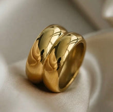 Load image into Gallery viewer, Trendy 18k gold plated stainless steel jewelry for any occasion Durable 18k gold plated stainless steel jewelry for everyday wear Minimalist 18k gold plated stainless steel jewelry Classic 18k gold plated stainless steel jewelry design Chic 18k gold plated stainless steel jewelry for fashion-forward individuals Gorgeous 18k gold plated stainless steel jewelry with intricate details