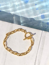 Load image into Gallery viewer, Trendy 18k gold plated stainless steel jewelry for any occasion Durable 18k gold plated stainless steel jewelry for everyday wear Minimalist 18k gold plated stainless steel jewelry Classic 18k gold plated stainless steel jewelry design Chic 18k gold plated stainless steel jewelry for fashion-forward individuals Gorgeous 18k gold plated stainless steel jewelry with intricate details