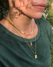 Load image into Gallery viewer, Be on trend by adding our herringbone necklace to any of your favorite necklace stack! It adds a bold statement but still looks classic. It will give the dullest outfit the perfect amount of style and class.   18k gold or 925 sterling silver plated stainless steel  14in or 16in chain with 2in extender