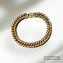 Load image into Gallery viewer, Bold Cuban Chain Bracelet
